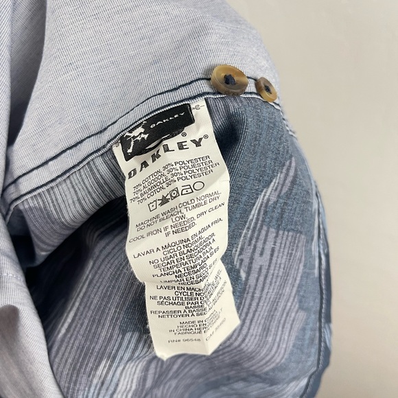 Oakley Factory Pilot Men's XXL Button Up Dress Shirt with Camo Back - Picture 9 of 9